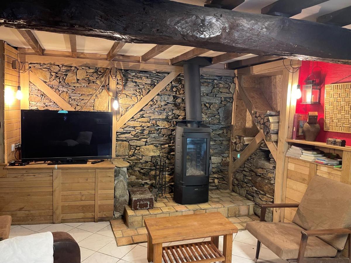 Grange Renovee, Pyrenees Ariegeoises, Gite Haute Ariege オザ エクステリア 写真